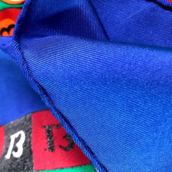 auth MOSCHINO gambler LUCKY 13 Roulette SILK scarf - Picture 4 of 16